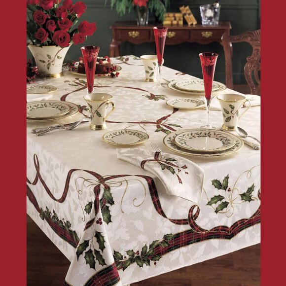 old stock (brand new in pkg) LENOX 60x120" Christmas Holiday Nouveau Tablecloth - Picture 4 of 4